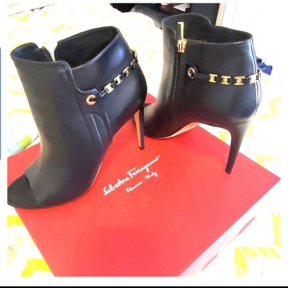 Meet your Posher, Rasheda - Picture 2 of 2